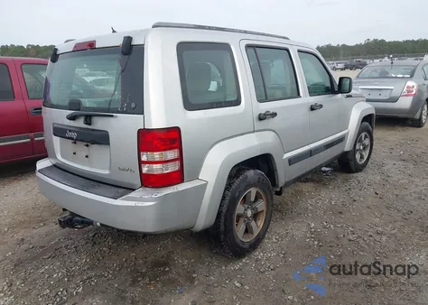 2008 Jeep Liberty Sport z USA, uszkodzony, nr VIN 1J8GP28K98W122577